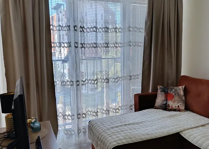 Aurora I&n Appartement *