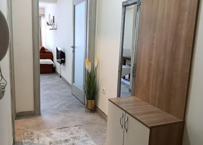 Aurora I&n Appartement *